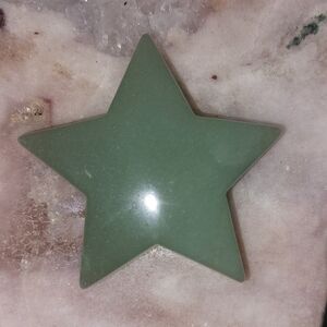 Green Aventurine Carved Star Palm Stone 💚